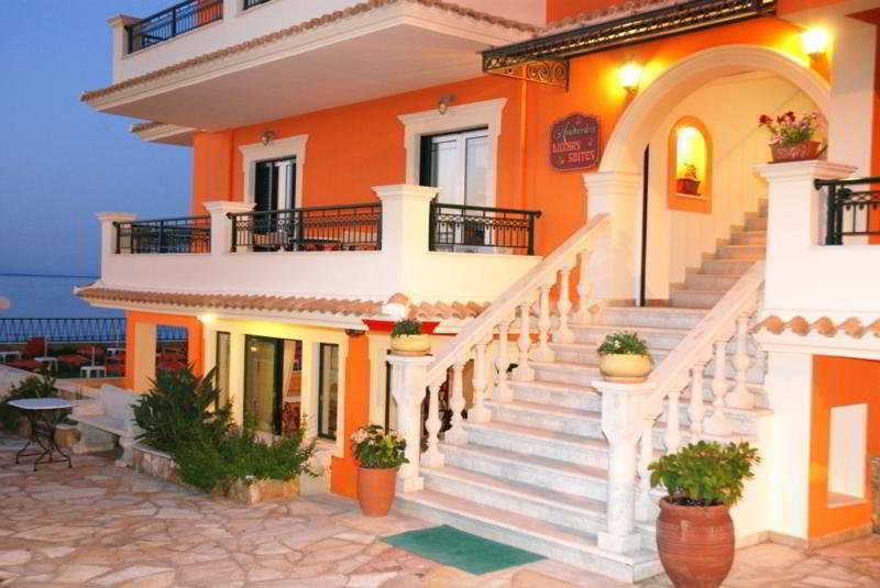 Andreolas Luxury Hotel de apartamente 4*